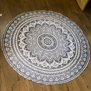 NWOT Round Beach Towel